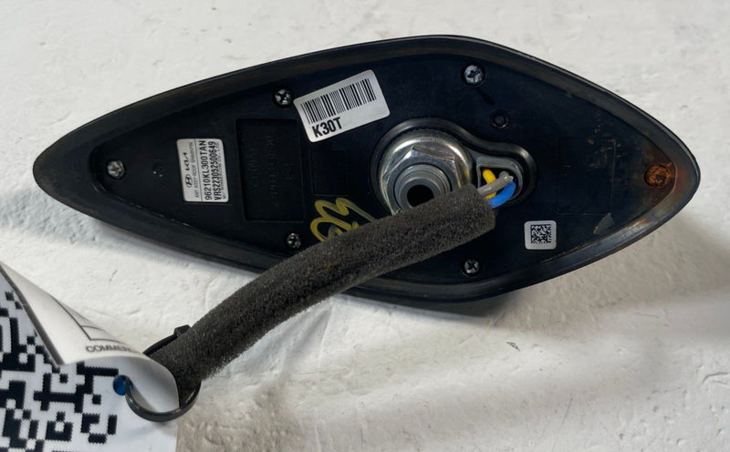 Load image into Gallery viewer, 2023-2025 HYUNDAI IONIQ 6 ROOF EXTERIOR SHARK FIN ANTENNA MODULE BLACK # 110505
