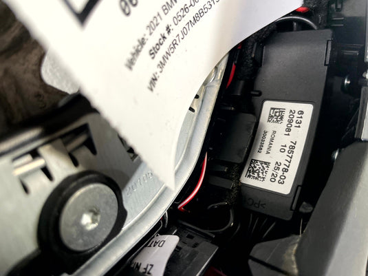 2019 - 2025 BMW G20 330i xDrive STEERING WHEEL W/MULTIFUNCTION SWITCHES