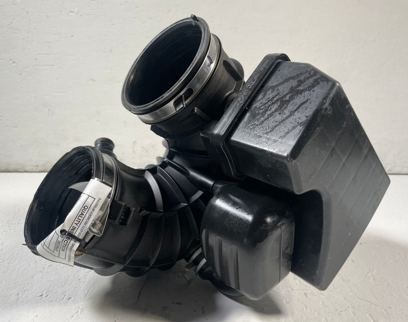 Load image into Gallery viewer, 2022 - 2026 ACURA MDX ENGINE AIR CLEANER INTAKE FLOW DUCT HOSE TUBE 3.5L #111923
