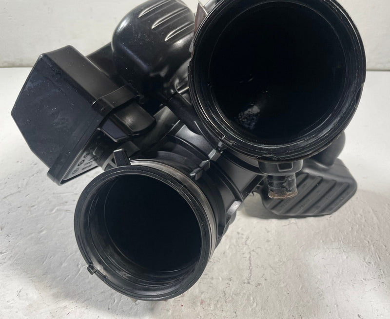 Load image into Gallery viewer, 2022 - 2026 ACURA MDX ENGINE AIR CLEANER INTAKE FLOW DUCT HOSE TUBE 3.5L #111923
