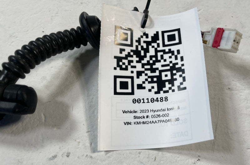 Load image into Gallery viewer, 23-25 HYUNDAI IONIQ 6 REAR TRUNK LEFT &amp; RIGHT POWER LIFT CYLINDER STRUT # 110488
