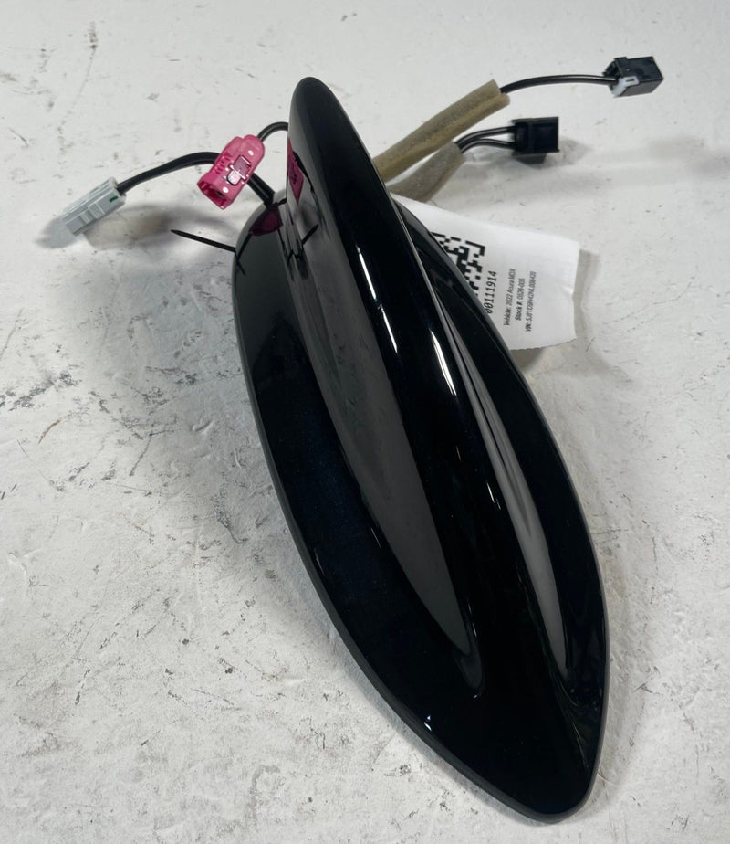 Load image into Gallery viewer, 2022 - 2024 ACURA MDX ROOF RADIO SHARK FIN ANTENNA BLACK (NH893PX) # 111914
