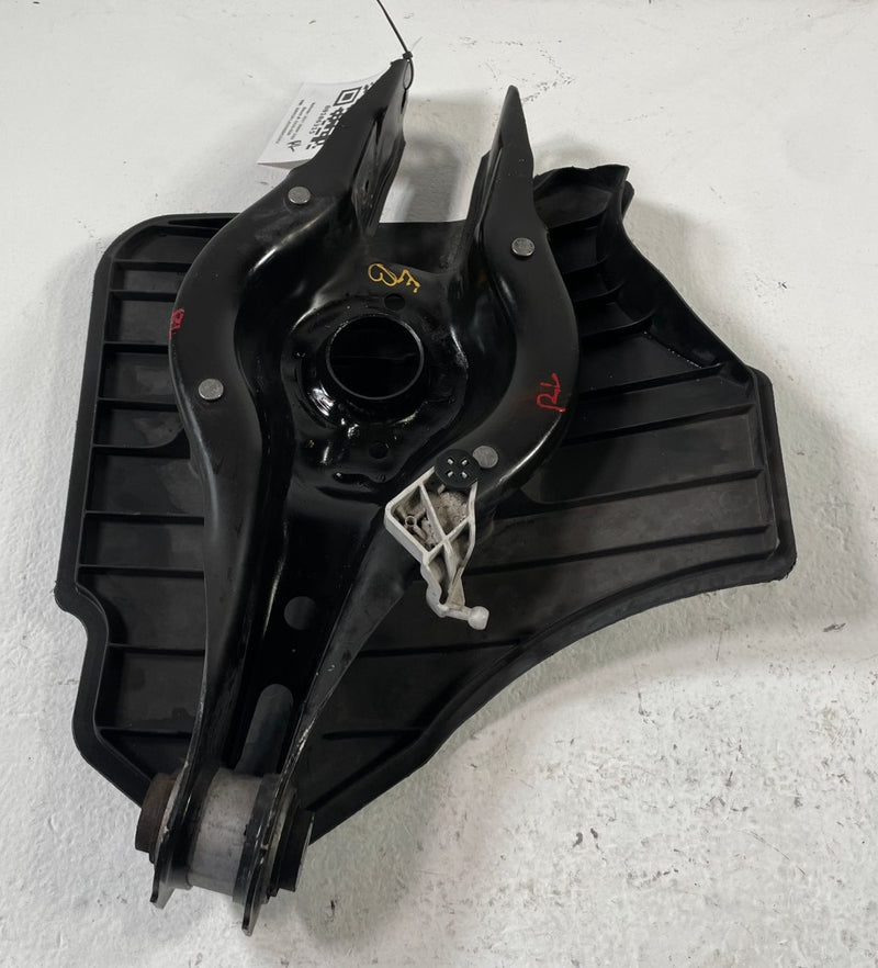 Load image into Gallery viewer, BMW 330i 330e REAR LEFT DRIVER SIDE LOWER CONTROL ARM SPRING PERCH # 106315
