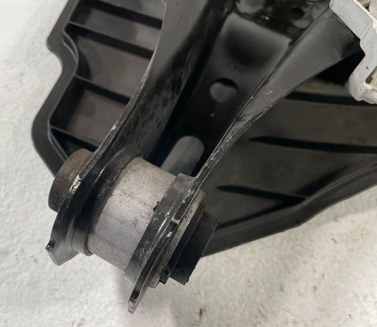 BMW 330i 330e REAR LEFT DRIVER SIDE LOWER CONTROL ARM SPRING PERCH