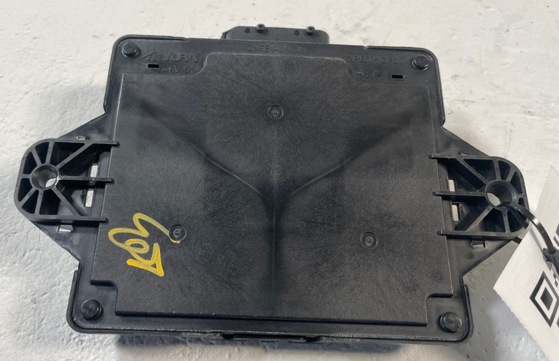 Load image into Gallery viewer, 2023-2025 HYUNDAI IONIQ 6 VEHICLE CHARGE MANAGEMENT SYSTEMS VCMS MODULE # 110493
