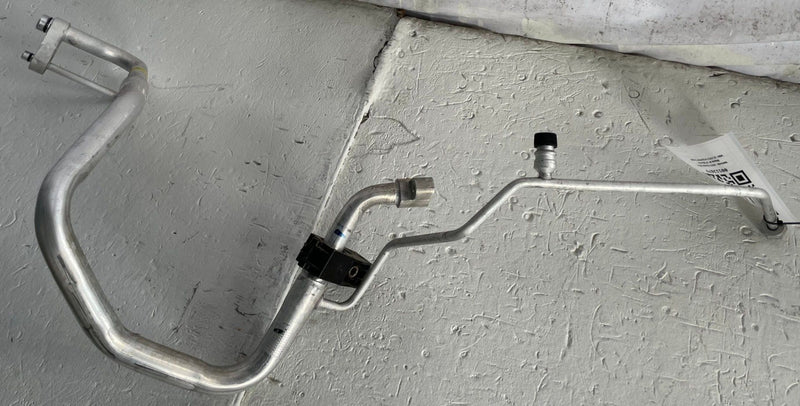 Load image into Gallery viewer, 2023 - 2026 HONDA HR-V AC HEAT EXCHANGE PIPE LINE HOSE TUBE 803313W0A01 # 112679
