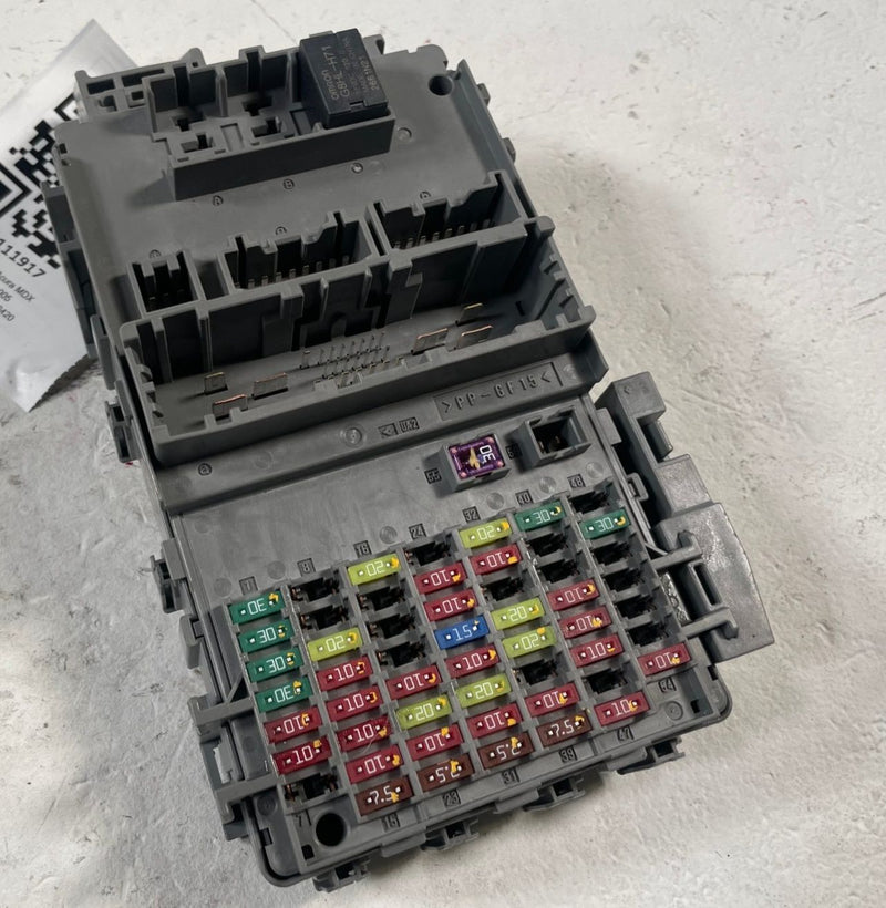Load image into Gallery viewer, 2022 - 2024 ACURA MDX CABIN FUSE RELAY JUNCTION BLOCK BOX MODULE UNIT # 111917
