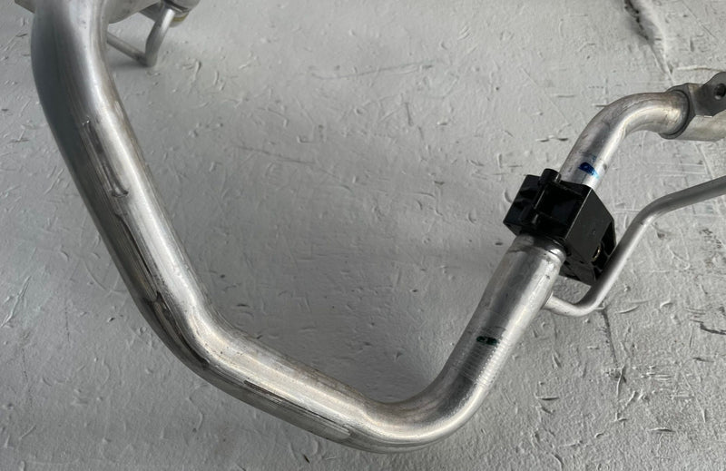 Load image into Gallery viewer, 2023 - 2026 HONDA HR-V AC HEAT EXCHANGE PIPE LINE HOSE TUBE 803313W0A01 # 112679
