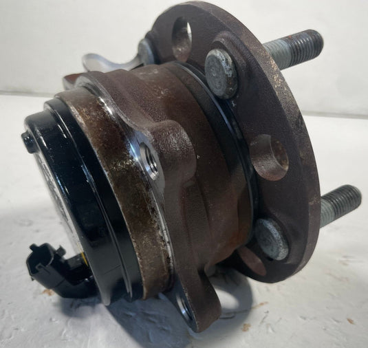 21-26 HYUNDAI SANTA FE REAR LH OR RH SIDE SPINDLE KNUCKLE HUB ONLY 2.5L