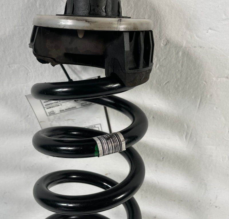 Load image into Gallery viewer, 2019-2022 BMW 330I G20 RWD REAR SUSPENSION RIGHT OR LEFT SIDE COIL SPRING 106319
