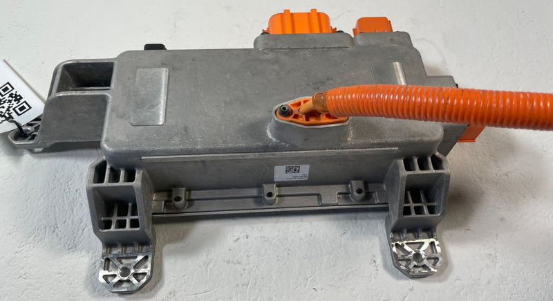 Load image into Gallery viewer, 2023 - 2025 HYUNDAI IONIQ 6 HIGH VOLTAGE JUNCTION BOX CONTROL MODULE # 110520
