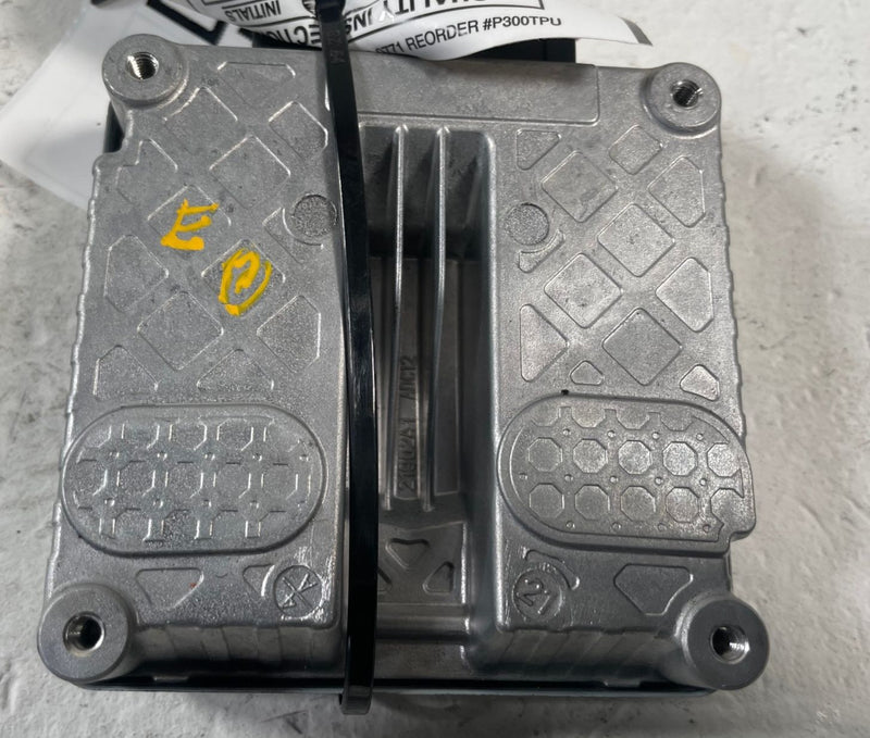 Load image into Gallery viewer, 22-26 ACURA MDX VOLTAGE STABILIZER CONTROL MODULE UNIT 31600TYAA021M1 # 111928
