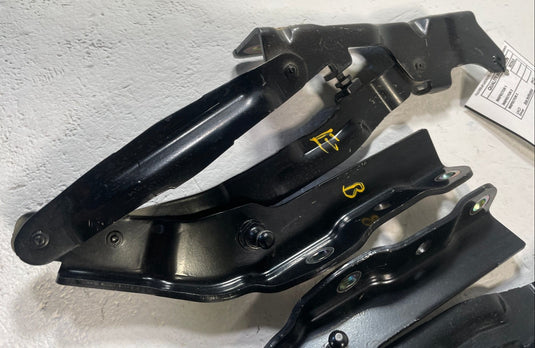 2023-2025 HYUNDAI IONIQ 6 LEFT & RIGHT SIDE TRUNK DECK LID HINGE SUPPORT