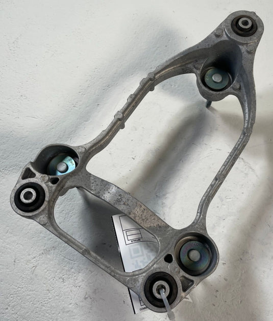 2023 - 2025 HYUNDAI IONIQ 6 RWD AC AIR CONDITIONER COMPRESSOR MOUNT