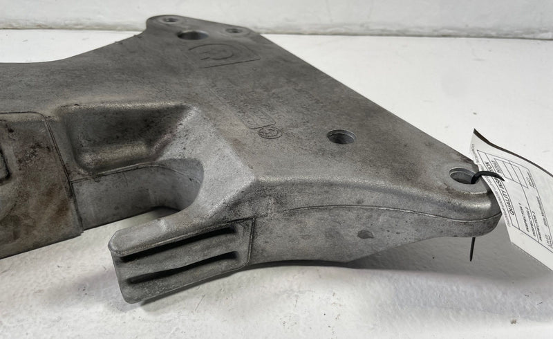 Load image into Gallery viewer, 2019-2025 BMW G20 330i 740i AUTOMATIC TRANSMISSION MOUNT SUPPORT BRACKET #106331
