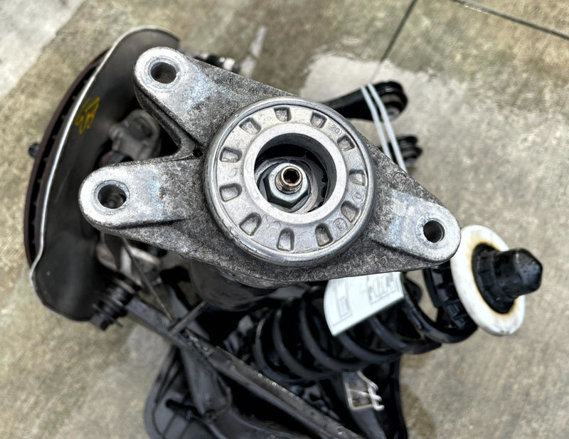 Load image into Gallery viewer, 19-24 BMW 330I xDRIVE G20 AWD REAR LEFT SIDE SUSPENSION KNEE ASSEMBLY # 110309

