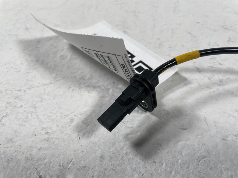 Load image into Gallery viewer, 20-25 HYUNDAI PALISADE FRONT RIGHT PASSENGER SIDE ABS WHEEL SPEED SENSOR #107721
