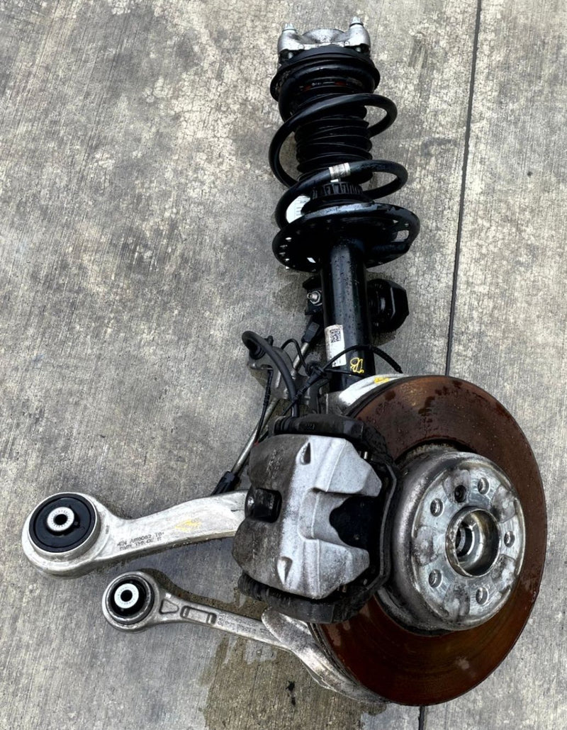 Load image into Gallery viewer, 19-24 BMW 330I xDRIVE G20 AWD FRONT RIGHT SIDE SUSPENSION KNEE ASSEMBLY # 110302
