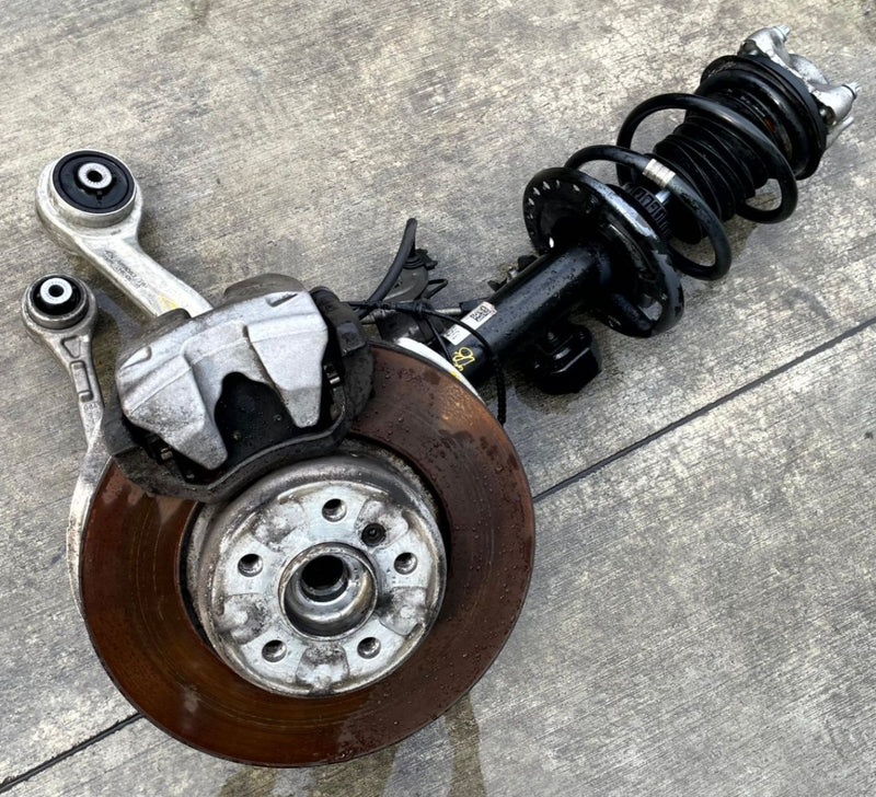 Load image into Gallery viewer, 19-24 BMW 330I xDRIVE G20 AWD FRONT RIGHT SIDE SUSPENSION KNEE ASSEMBLY # 110302
