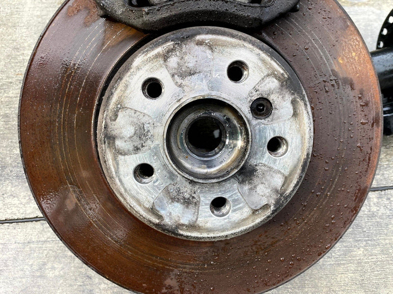 Load image into Gallery viewer, 19-24 BMW 330I xDRIVE G20 AWD FRONT RIGHT SIDE SUSPENSION KNEE ASSEMBLY # 110302
