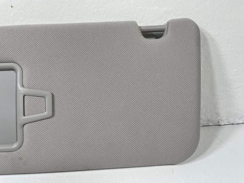 Load image into Gallery viewer, 2020-2023 HYUNDAI PALISADE FRONT LEFT DRIVER SIDE SUNVISOR SUN VISOR GRAY 107725
