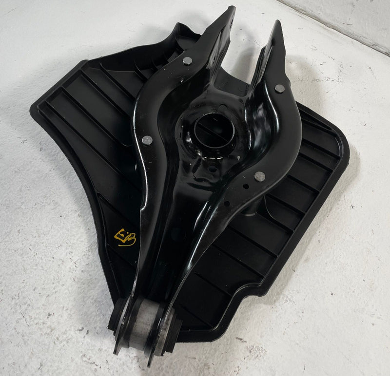 Load image into Gallery viewer, BMW 330i 330e REAR RIGHT PASSENGER SIDE LOWER CONTROL ARM SPRING PERCH # 106376
