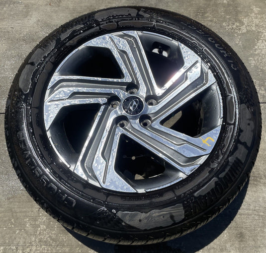 HYUNDAI SANTA FE 18X7.5J 5 TWISTED SPOKE WHEEL RIM W/TIRE (ONLY