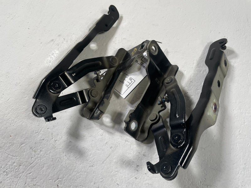 Load image into Gallery viewer, 2023-2025 HYUNDAI IONIQ 6 HOOD BONNET LEFT &amp; RIGHT SIDE HINGE SUPPORT # 110492
