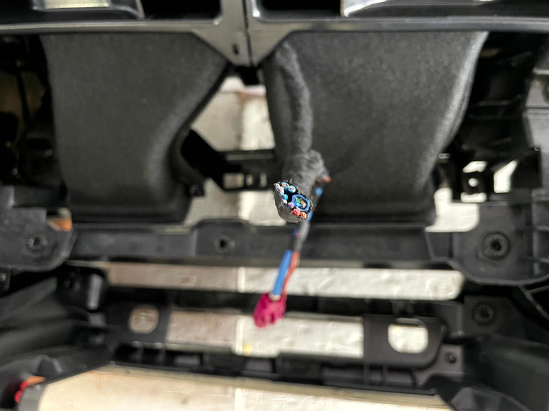 Load image into Gallery viewer, 2019-2024 BMW 330I xDRIVE 430I G20 INSTRUMENT DASH PANEL COVER ASSEMBLY # 110301
