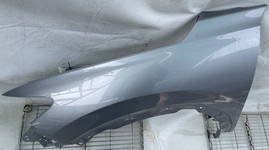HONDA HRV HR-V SEDAN LEFT SIDE FENDER ASSEMBLY SILVER (NH830MX) 23-26