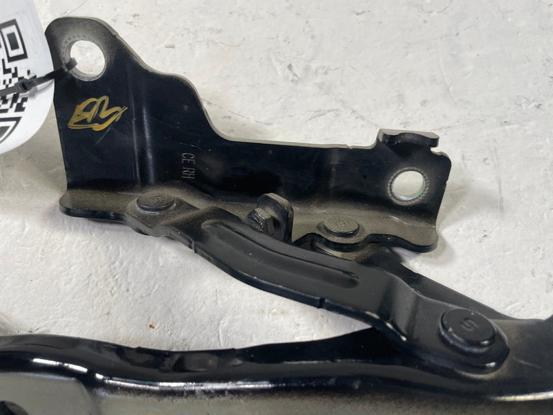 Load image into Gallery viewer, 2023-2025 HYUNDAI IONIQ 6 HOOD BONNET LEFT &amp; RIGHT SIDE HINGE SUPPORT # 110492
