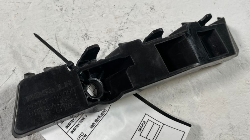 Load image into Gallery viewer, 23-25 KIA SPORTAGE FRONT LEFT DRIVER BUMPER OUTER SUPPORT BRACKET 2.5L # 109160
