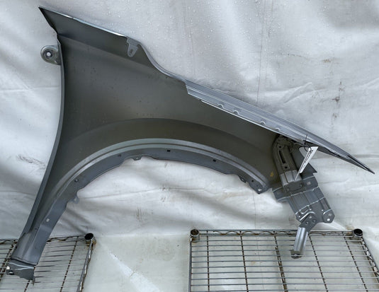 HONDA HRV HR-V SEDAN LEFT SIDE FENDER ASSEMBLY SILVER (NH830MX) 23-26