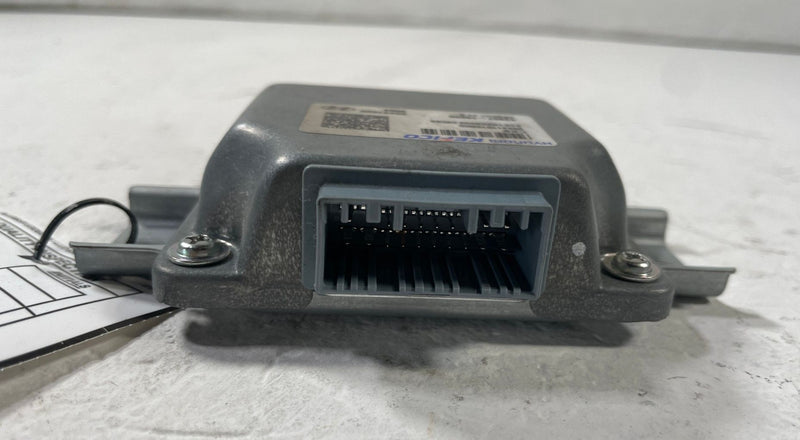 Load image into Gallery viewer, 2023-2025 HYUNDAI IONIQ 6 SHIFT BY WIRE SBW COMPUTER CONTROL MODULE # 110490
