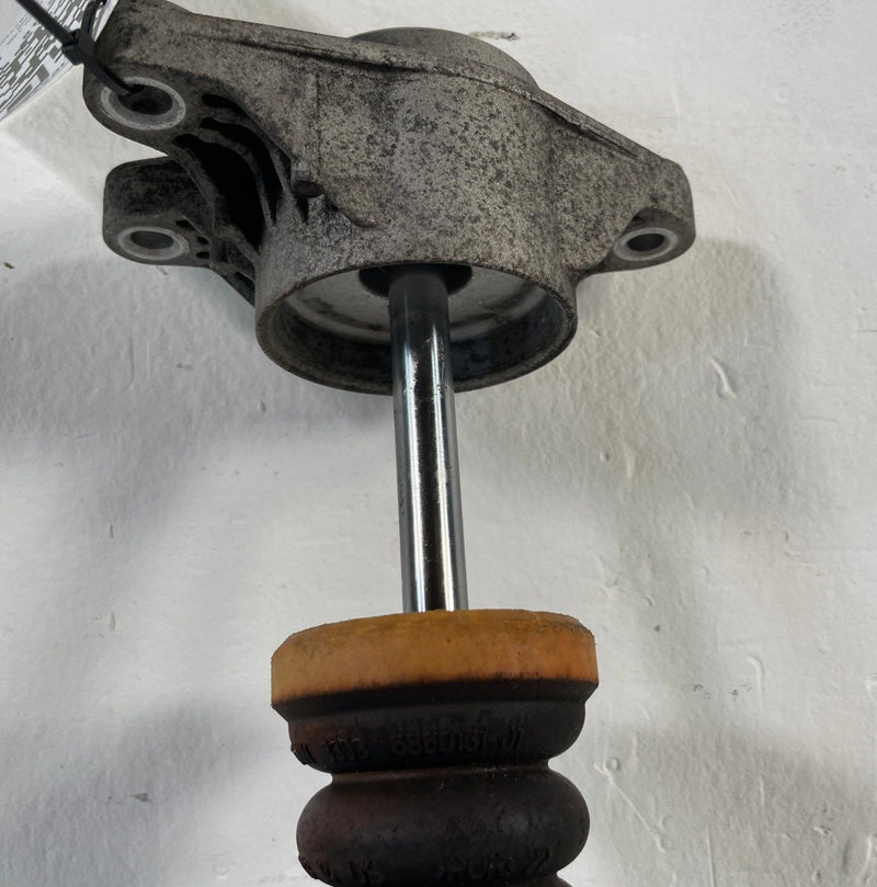 Load image into Gallery viewer, 19-25 BMW 330i REAR LEFT OR RIGHT SUSPENSION SHOCK STRUT ABSORBER 2.0L # 106318
