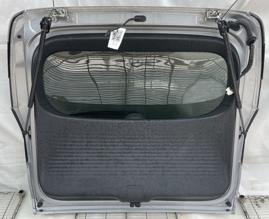HONDA HR-V REAR TRUNK LID TAILGATE W/TAILLIGHTS SILVER (NH830MX) 23-26