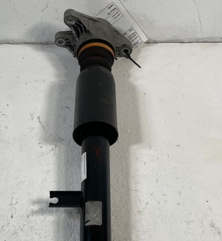Load image into Gallery viewer, 19-25 BMW 330i REAR LEFT OR RIGHT SUSPENSION SHOCK STRUT ABSORBER 2.0L # 106325
