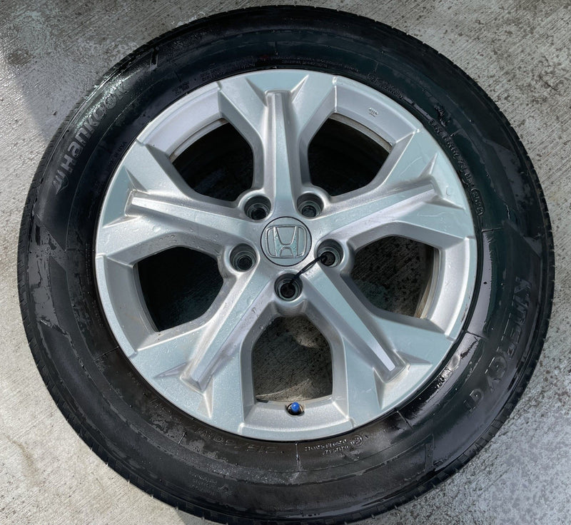 Load image into Gallery viewer, HONDA HR-V LX 17x6-1/2 5 SPOKE ALLOY WHEEL RIM W/ TIRE (ONLY#1) 23-25 # 112710
