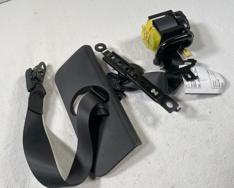 Load image into Gallery viewer, 2023-2025 HYUNDAI IONIQ 6 FRONT RIGHT PASSENGER SIDE SEAT BELT RETRACTOR #110481
