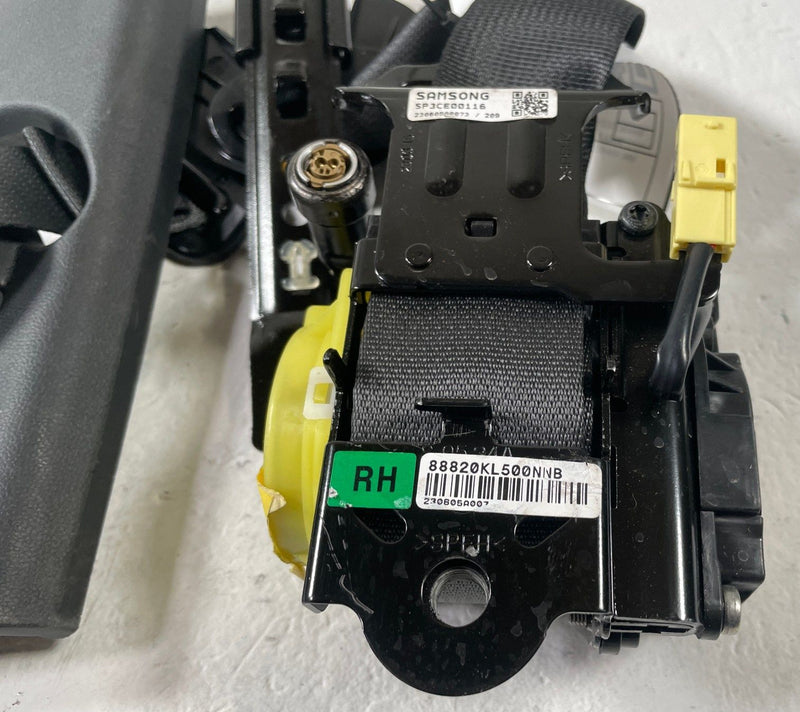 Load image into Gallery viewer, 2023-2025 HYUNDAI IONIQ 6 FRONT RIGHT PASSENGER SIDE SEAT BELT RETRACTOR #110481
