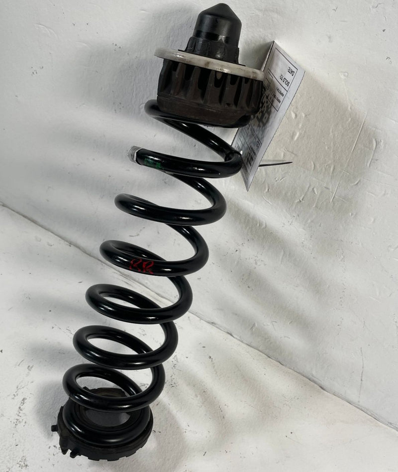 Load image into Gallery viewer, 2019-2022 BMW 330I G20 RWD REAR SUSPENSION RIGHT OR LEFT SIDE COIL SPRING 106327
