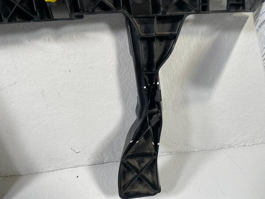 2023-2025 HYUNDAI PALISADE REAR LEFT DRIVER SIDE BUMPER SUPPORT BRACKET