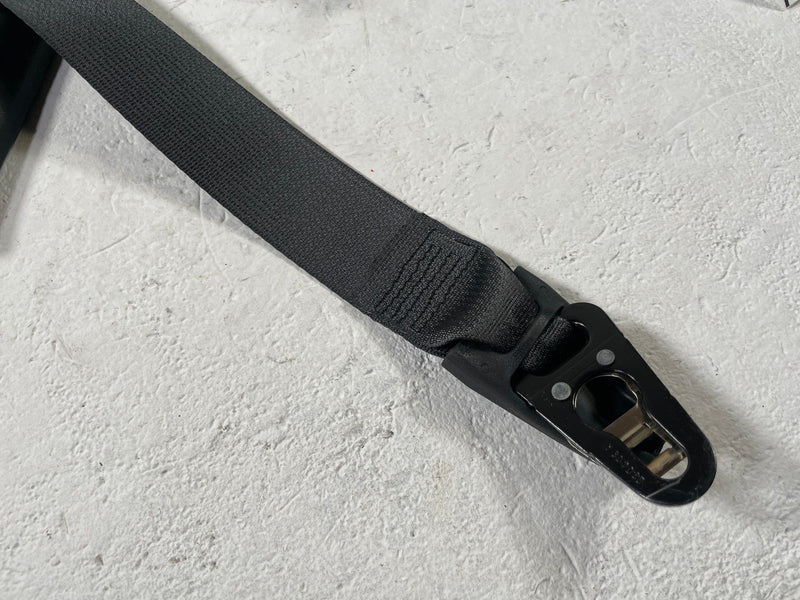 Load image into Gallery viewer, 2023-2025 HYUNDAI IONIQ 6 FRONT RIGHT PASSENGER SIDE SEAT BELT RETRACTOR #110481
