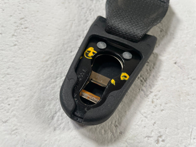 Load image into Gallery viewer, 2023-2025 HYUNDAI IONIQ 6 FRONT LEFT DRIVER SIDE SEAT BELT RETRACTOR # 110480
