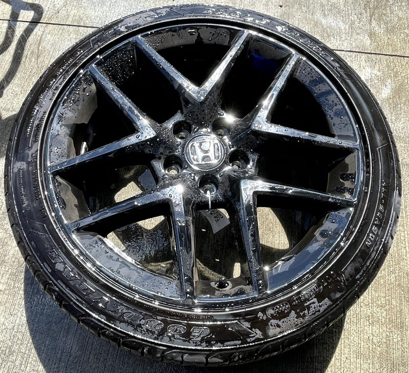 Load image into Gallery viewer, HONDA CIVIC SPORT 18x8J 5 V SPOKE ALLOY WHEEL RIM W/TIRE (ONLY#1) 22-25 # 110409

