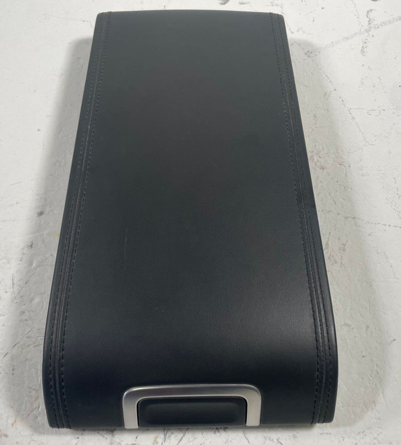 Load image into Gallery viewer, 2024-2026 HYUNDAI SANTA FE CENTER CONSOLE LID ARMREST ARM REST BLACK # 113227
