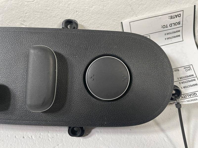 Load image into Gallery viewer, 2023 - 2025 HYUNDAI IONIQ 6 FRONT LEFT SEAT ADJUSTMENT CONTROL SWITCH # 110479
