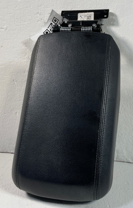 2023 - 2025 KIA SPORTAGE CENTER CONSOLE ARMREST LID TRIM COVER 2.5L 