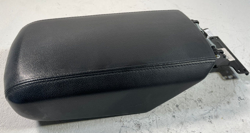 Load image into Gallery viewer, 2023 - 2025 KIA SPORTAGE CENTER CONSOLE ARMREST LID TRIM COVER 2.5L # 109220
