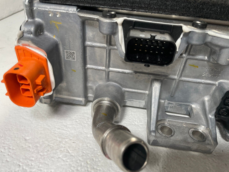Load image into Gallery viewer, 2023-2025 HYUNDAI IONIQ 6 ICCU INTEGRATED BATTERY CHARGING CONTROL UNIT # 110528
